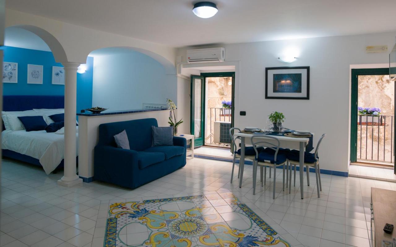 Peonia Blu Apartment ساليرنو المظهر الخارجي الصورة