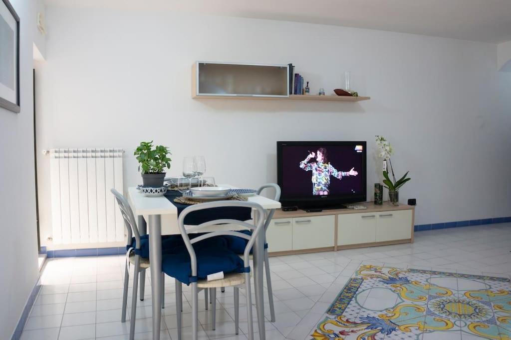 Peonia Blu Apartment ساليرنو المظهر الخارجي الصورة